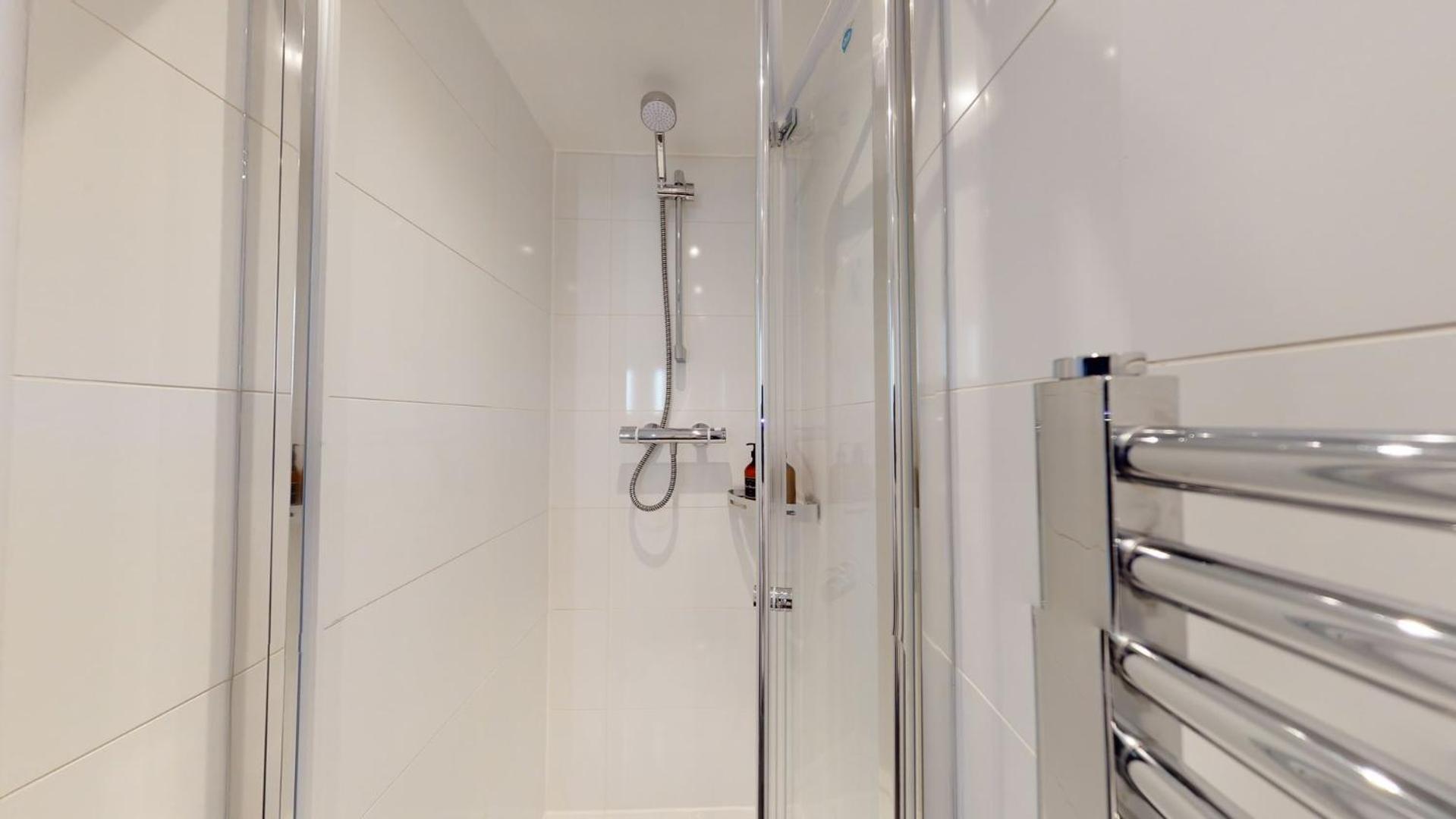 Stylish Apartment W/ Private Garden - Dog Friendly Newport  Eksteriør billede