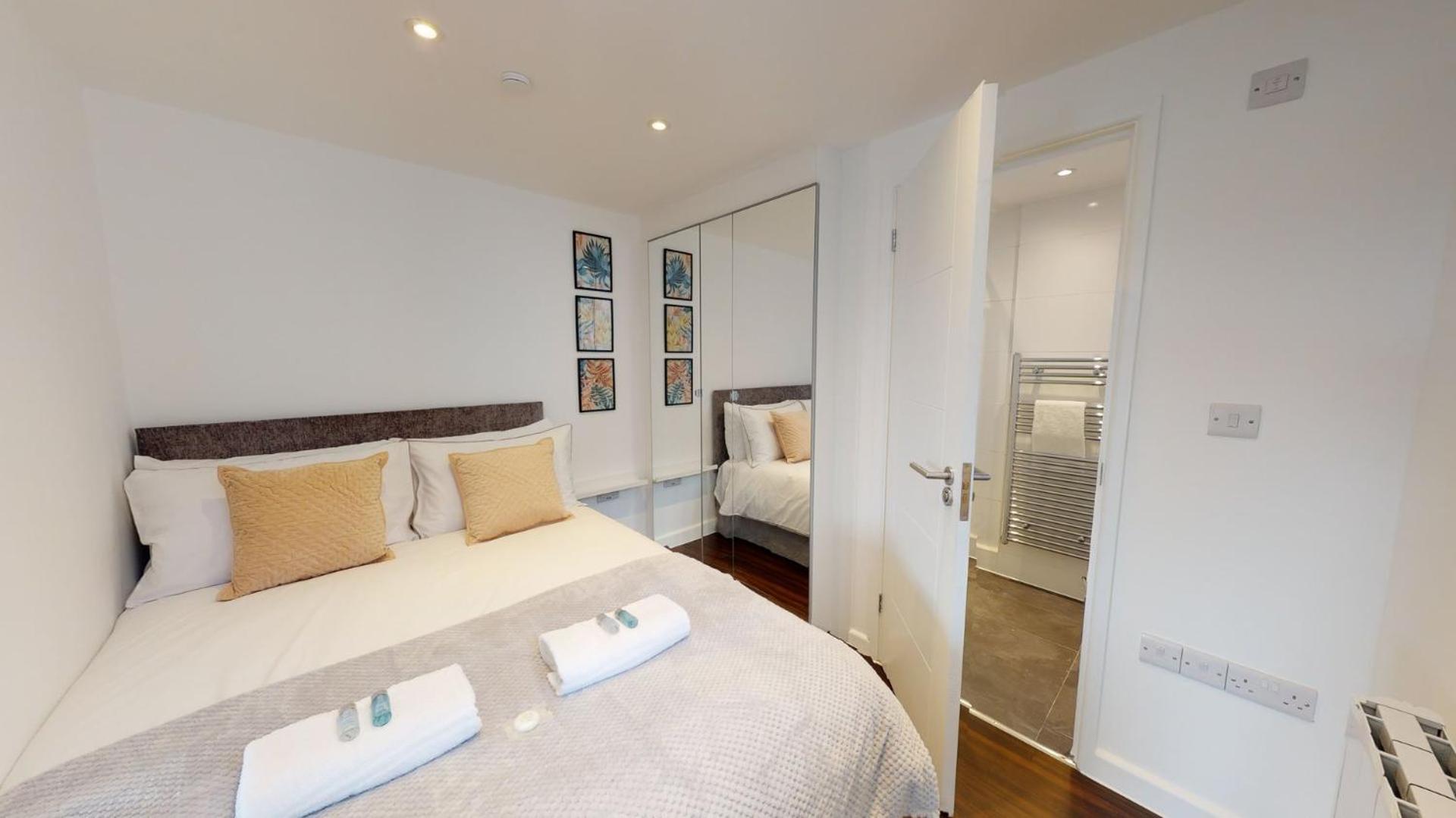 Stylish Apartment W/ Private Garden - Dog Friendly Newport  Eksteriør billede